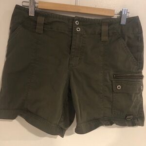 Columbia cotton shorts size 8